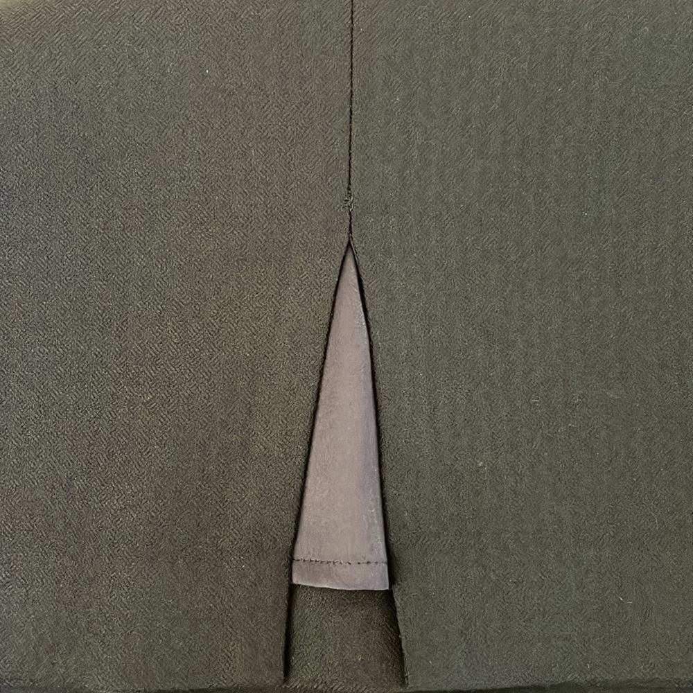 T Tahari navy pencil skirt - Picture 5 of 9